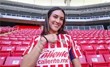 Jasmine Casárez se convierte en jugadora de Chivas Femenil Jasmine Casárez se convierte en jugadora de Chivas Femenil