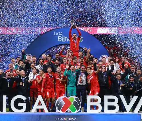 Toluca entra de lleno a la pelea histórica por la grandeza en la Liga MX (Photo by Hector Vivas/Getty Images) Toluca entra de lleno a la pelea histórica por la grandeza en la Liga MX (Photo by Hector Vivas/Getty Images)