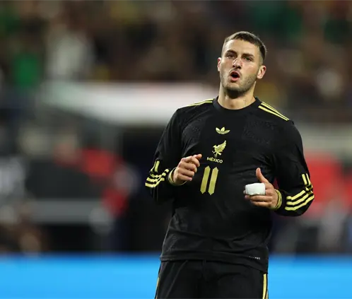 Milan pierde a Santi Gimenez por cirugía y México cruza los dedos rumbo al 2026  (Photo by Omar Vega/Getty Images)